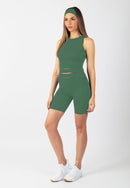 Serenita Shorts 8" (Saga Green)