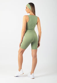 Serenita Shorts 8" (Pistachio)