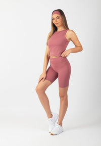 Serenita Shorts 8" (Berry)