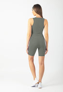 Serenita Shorts 8" (Stone Grey)