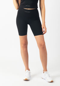 Serenita Shorts 8" (Black)