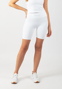 Serenita Shorts 8" (White)